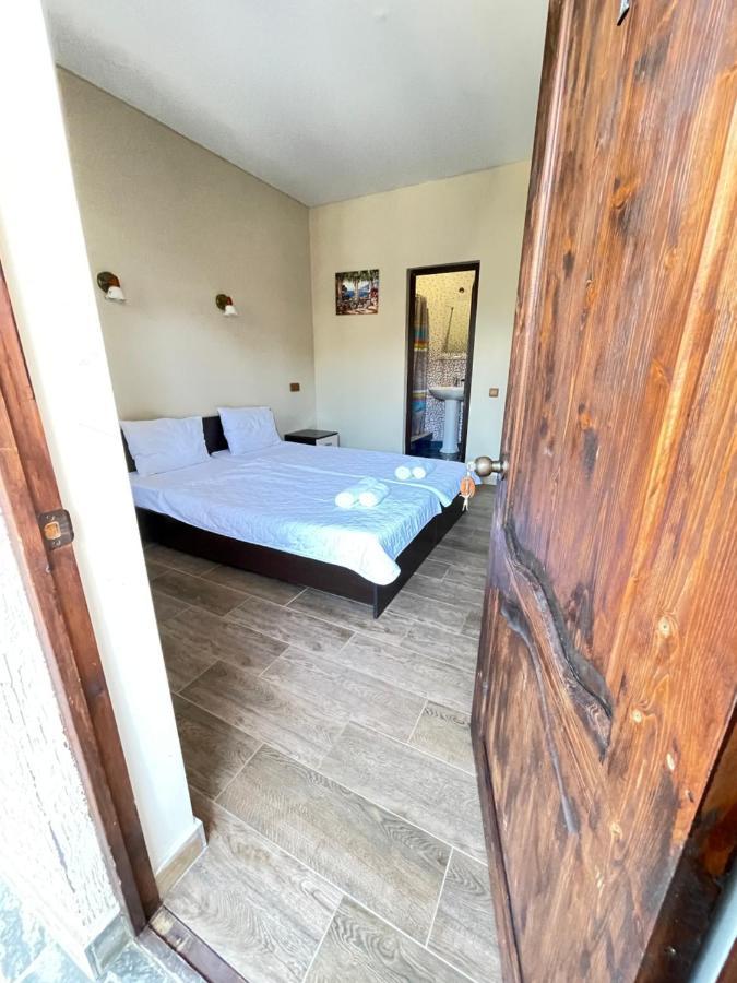 Гостевой Дом Пегас Hotel Pitsunda Exterior foto